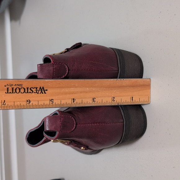 Eric Michael Women's London Zip-Up Ankle Boots in wine side zip size 37 - Picture 6 of 10